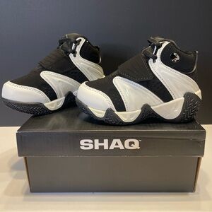 SHAQ Devastator Mid Top Cushioned Basketball Shoes Black/White Size 6C. Easy On